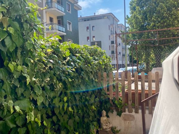 appartamento in vendita a Brescia in zona Volta