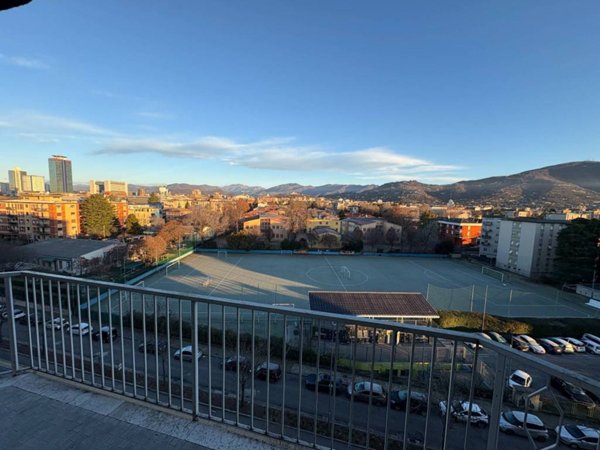 appartamento in vendita a Brescia in zona Volta