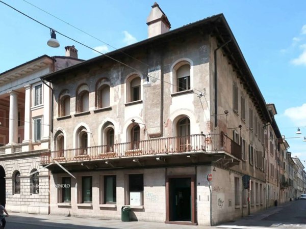 appartamento in vendita a Brescia in zona Centro Storico