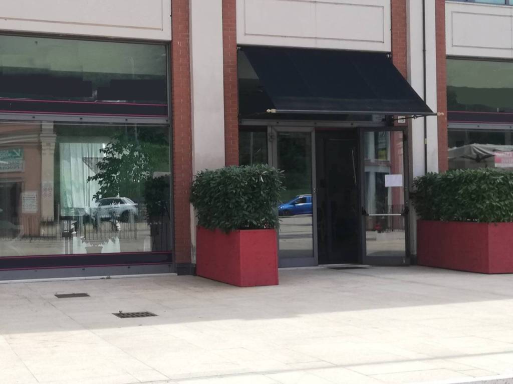 negozio in vendita a Brescia in zona Porta Venezia