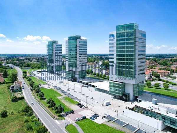 ufficio in vendita a Brescia in zona Volta