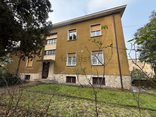 appartamento in vendita a Brescia in zona Crocifissa di Rosa