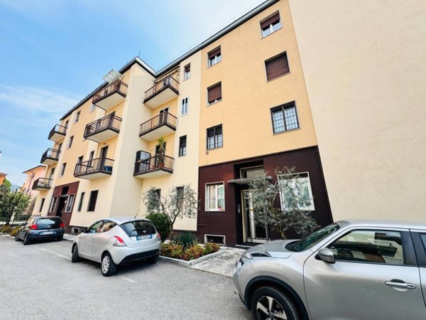 appartamento in vendita a Brescia in zona Crocifissa di Rosa