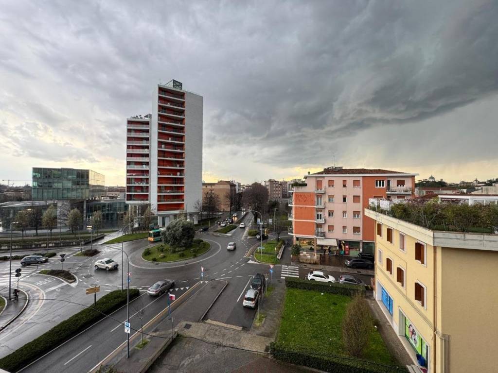 appartamento in vendita a Brescia in zona Porta Venezia