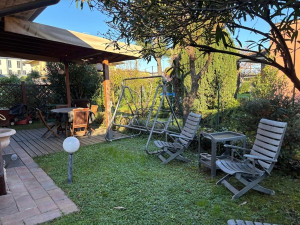 casa indipendente in vendita a Brescia