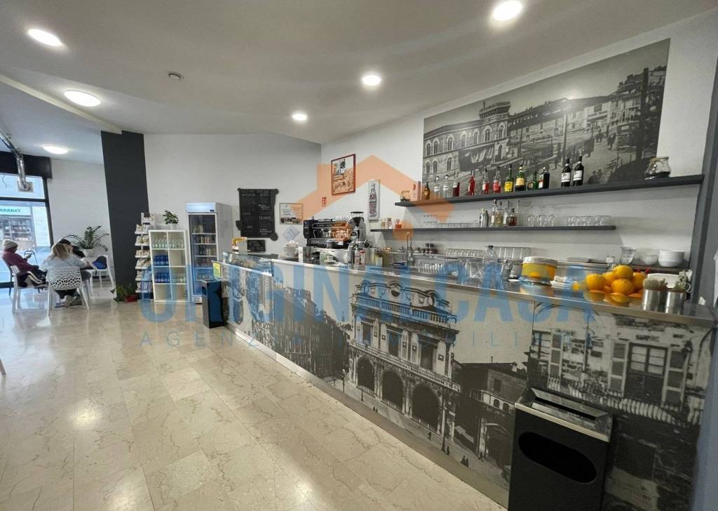 negozio in vendita a Brescia in zona Centro Storico