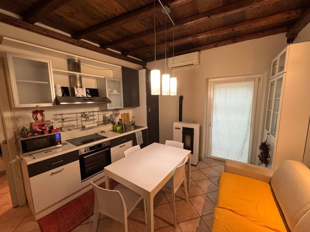 appartamento in vendita a Brescia in zona Bettole