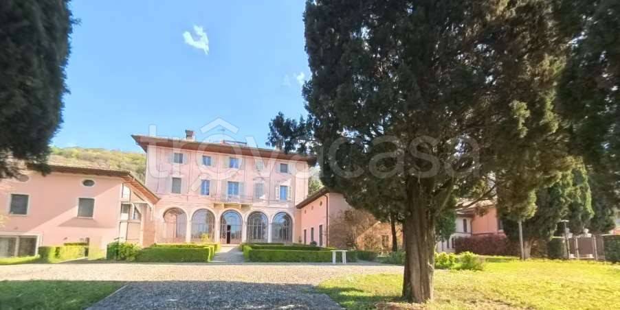 casa indipendente in vendita a Brescia