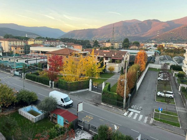appartamento in vendita a Brescia in zona Crocifissa di Rosa