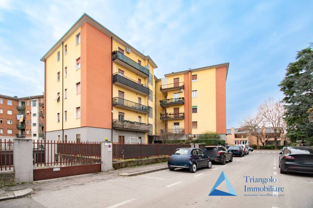 appartamento in vendita a Brescia in zona Centro Storico