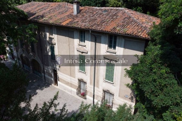 casa indipendente in vendita a Brescia in zona Centro Storico