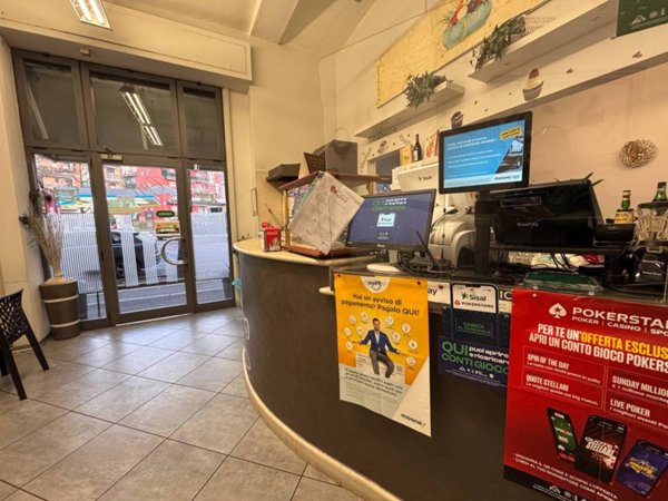 negozio in vendita a Brescia in zona Crocifissa di Rosa