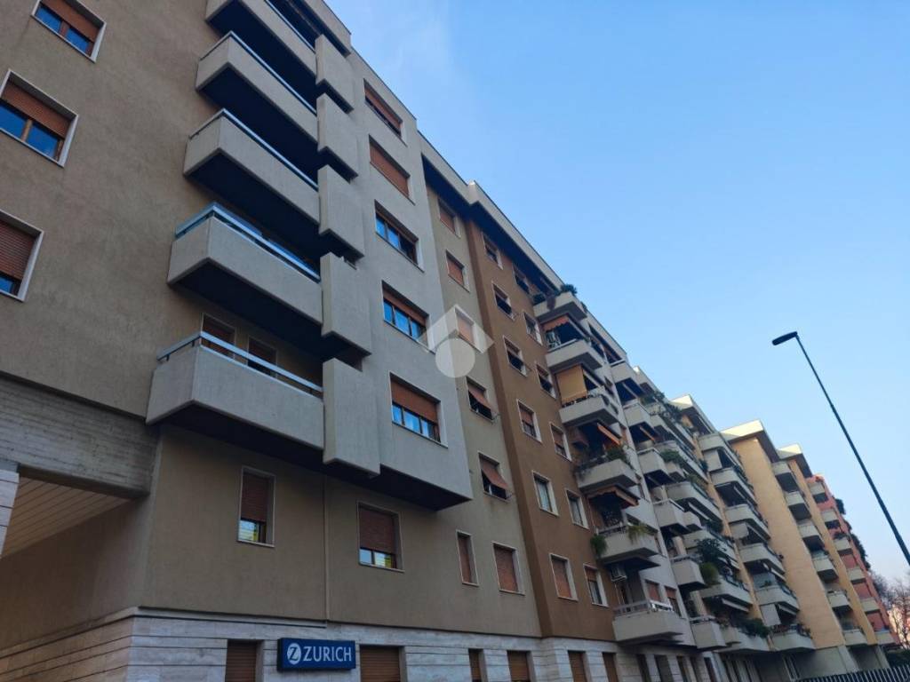 ufficio in vendita a Brescia in zona Volta