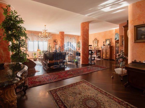 appartamento in vendita a Brescia in zona Centro Storico