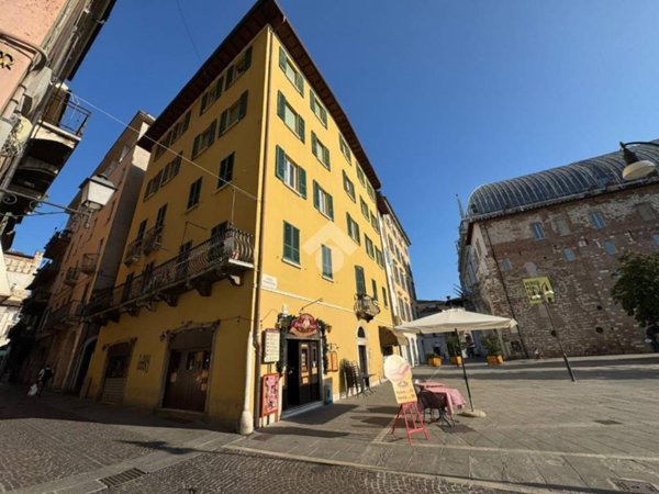 negozio in vendita a Brescia in zona Centro Storico