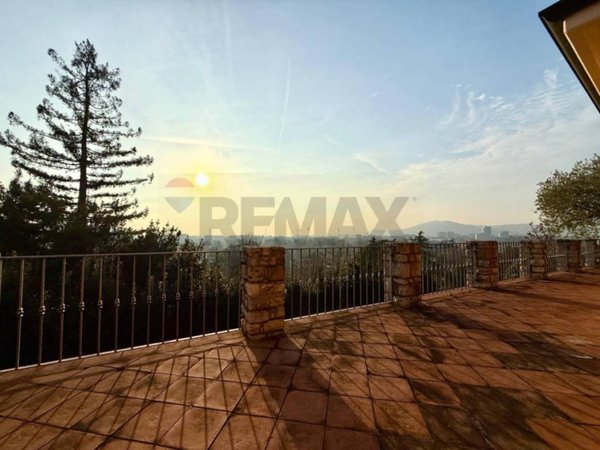 casa indipendente in vendita a Brescia in zona Mompiano