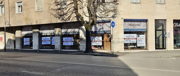 negozio in vendita a Brescia in zona Centro Storico