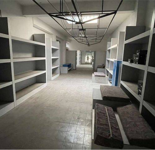 negozio in vendita a Brescia in zona Centro Storico