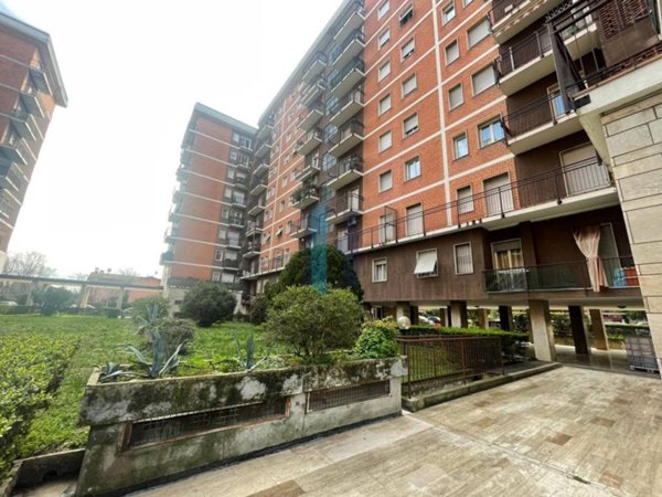 appartamento in vendita a Brescia in zona Volta