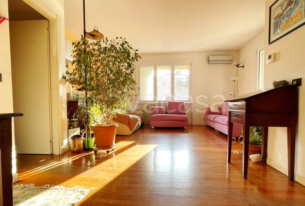 appartamento in vendita a Brescia in zona Fornaci