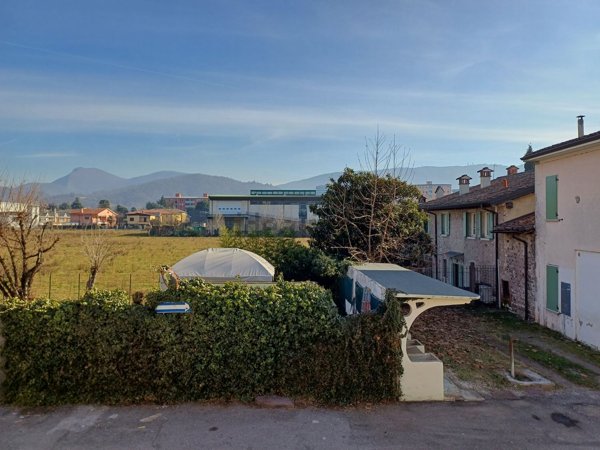 appartamento in vendita a Brescia in zona Casazza
