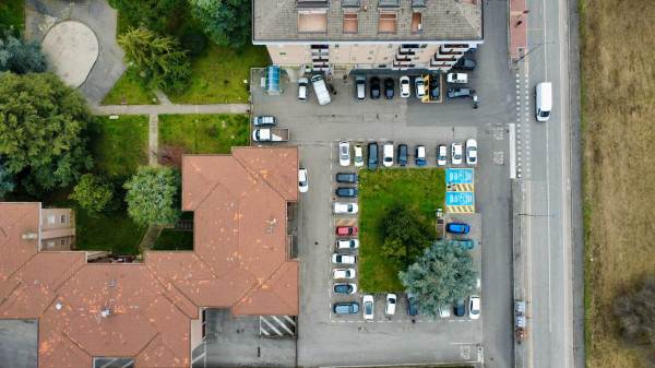 negozio in vendita a Brescia in zona Quartiere Primo Maggio
