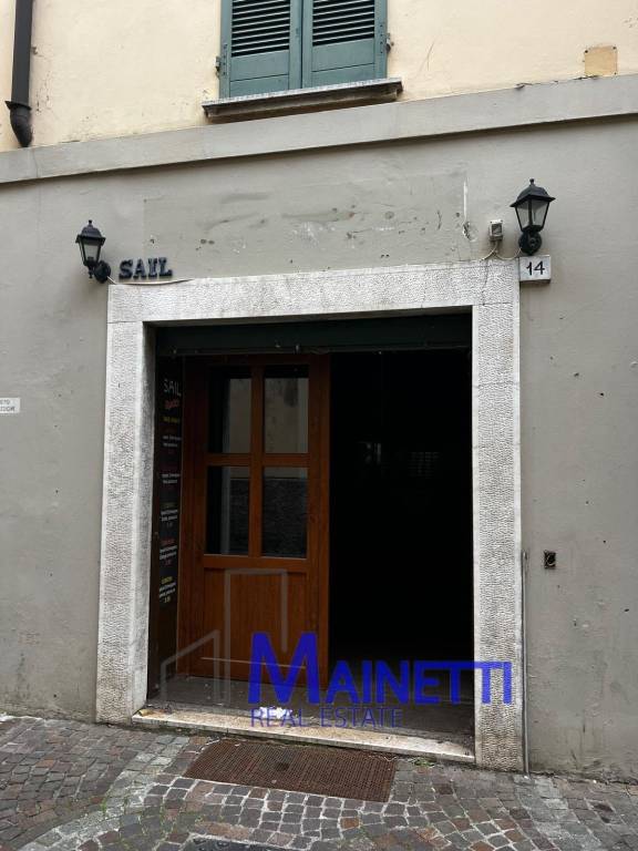 negozio in vendita a Brescia in zona Centro Storico