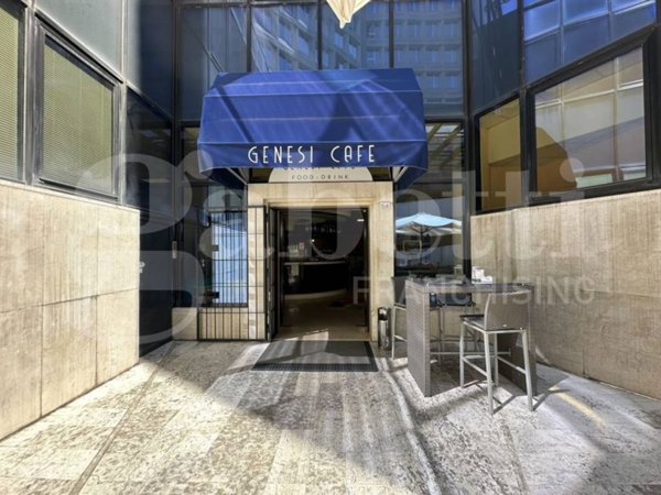 negozio in vendita a Brescia in zona Volta