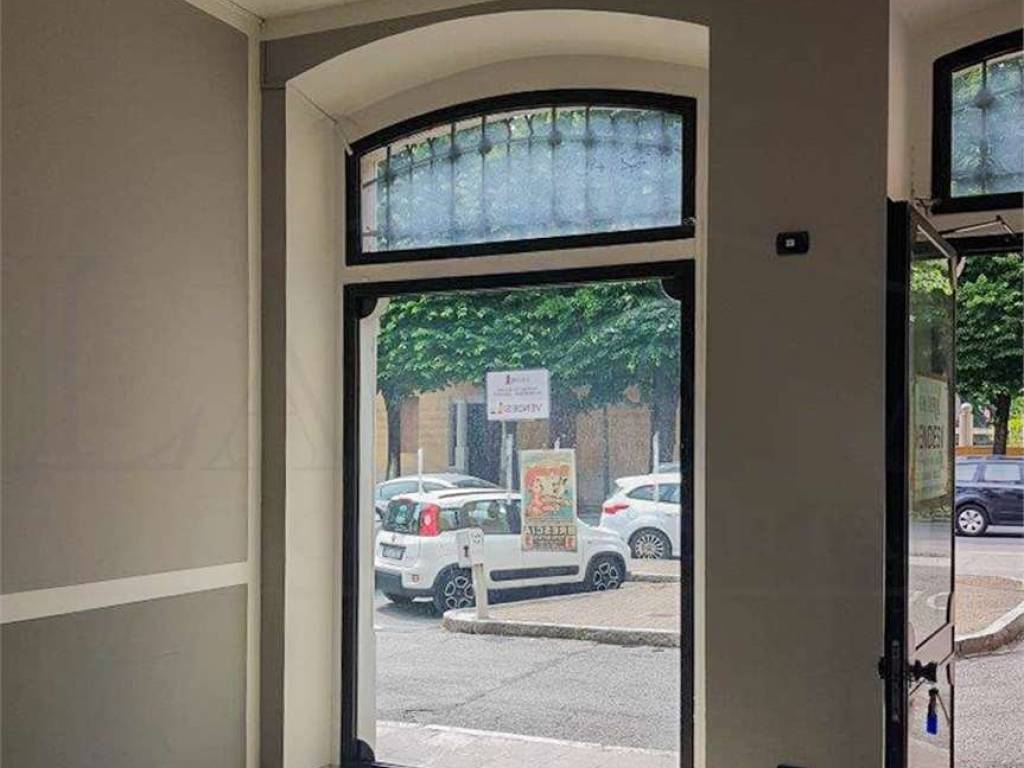 negozio in vendita a Brescia in zona Centro Storico