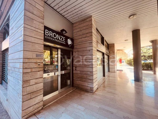 negozio in vendita a Brescia in zona Lamarmora