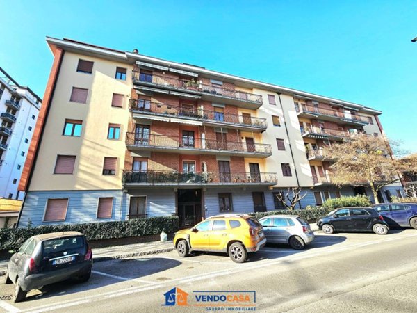 appartamento in vendita a Brescia in zona Villaggio Prealpino