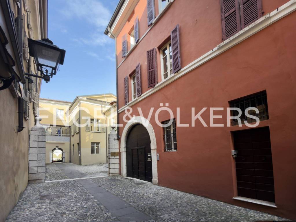 appartamento in vendita a Brescia in zona Carmine