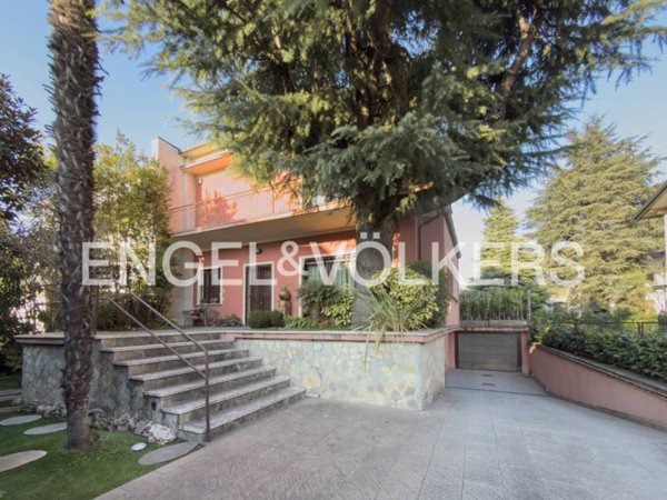 casa indipendente in vendita a Brescia in zona Mompiano