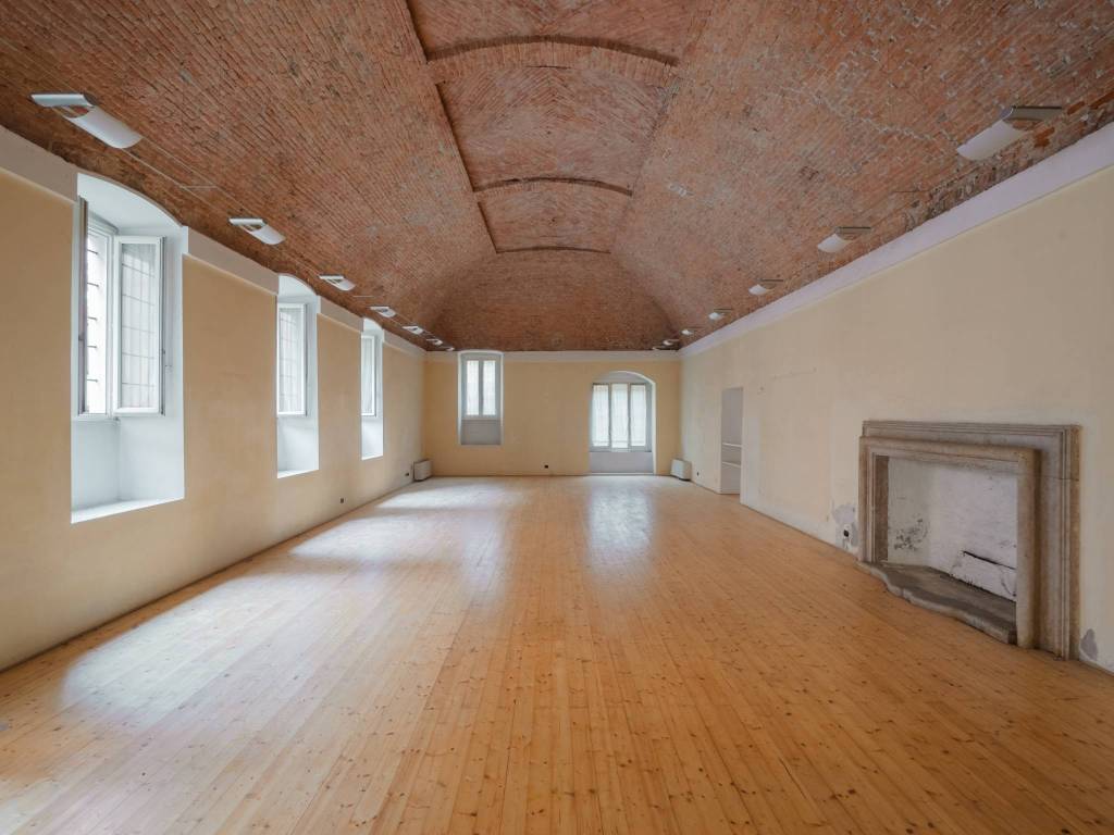 appartamento in vendita a Brescia in zona Centro Storico