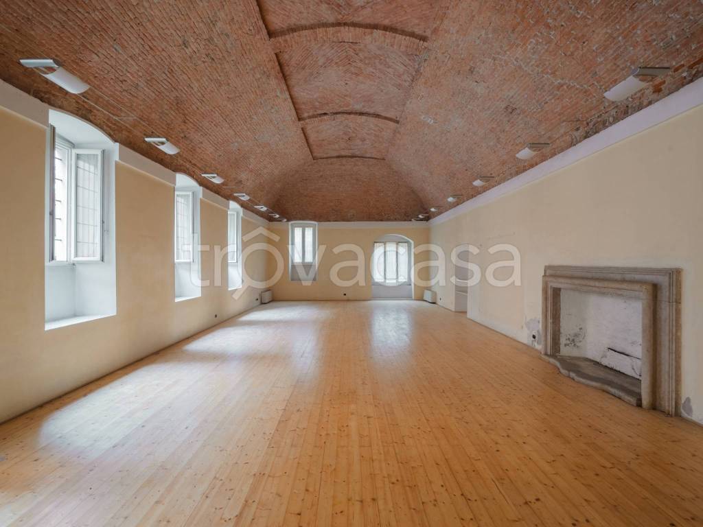 appartamento in vendita a Brescia in zona Centro Storico