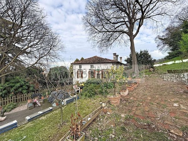 casa indipendente in vendita a Brescia in zona Porta Venezia