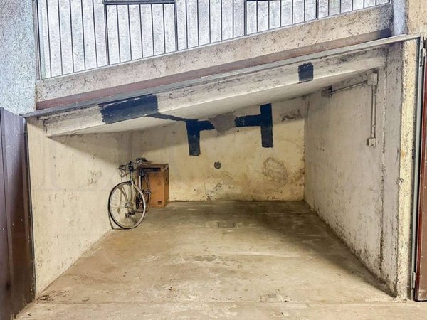 negozio in vendita a Brescia in zona Mompiano