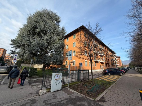 appartamento in vendita a Brescia in zona Borgo Trento