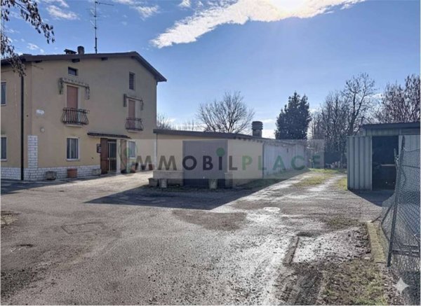 casa indipendente in vendita a Brescia in zona San Polo