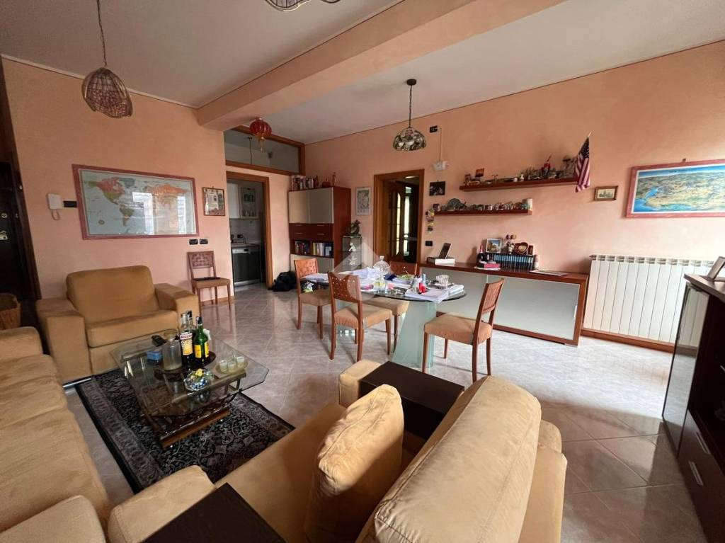 appartamento in vendita a Brescia in zona Volta