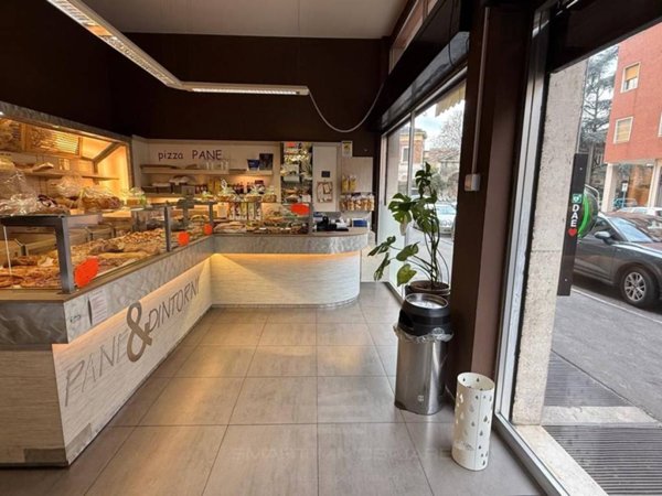 negozio in vendita a Brescia in zona Borgo Trento