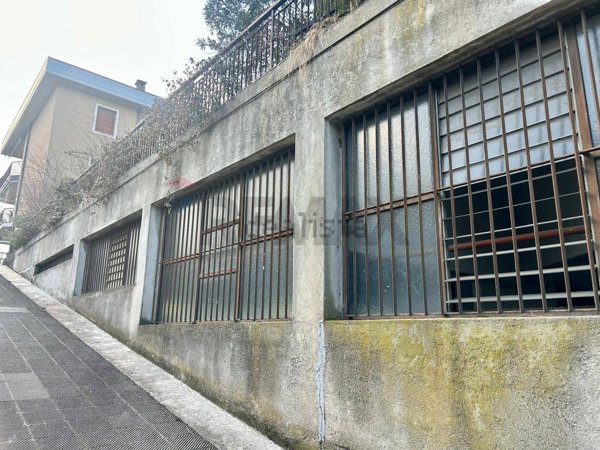 locale di sgombero in vendita a Brescia in zona San Polo