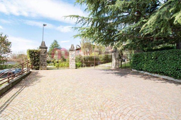 casa indipendente in vendita a Brescia in zona Centro Storico