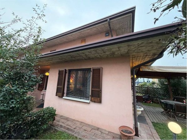 appartamento in vendita a Brescia in zona Volta