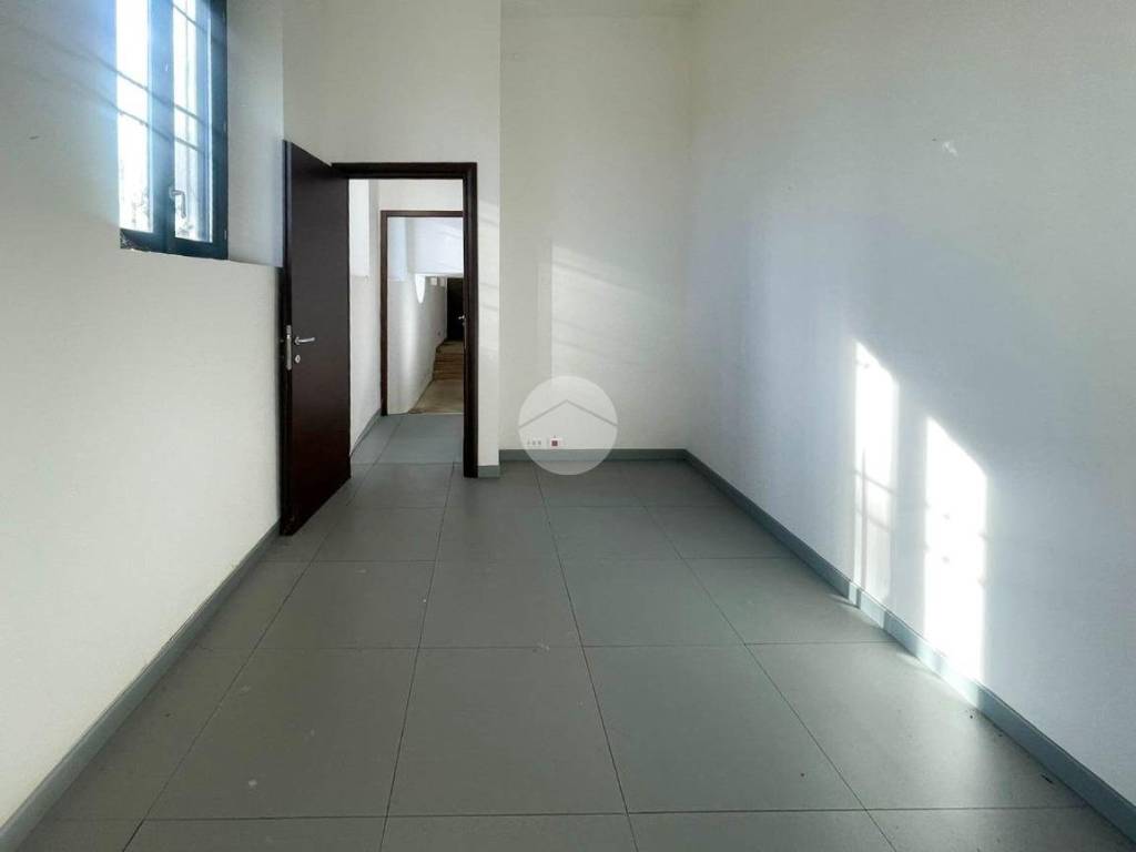 ufficio in vendita a Brescia in zona Volta