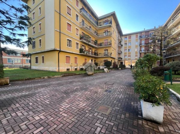 appartamento in vendita a Brescia in zona Volta