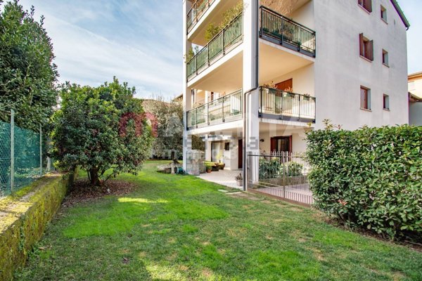 appartamento in vendita a Brescia in zona Fiumicello