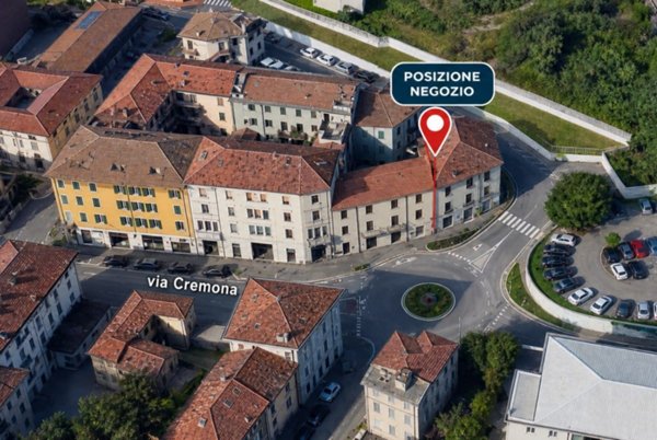 negozio in vendita a Brescia in zona Volta