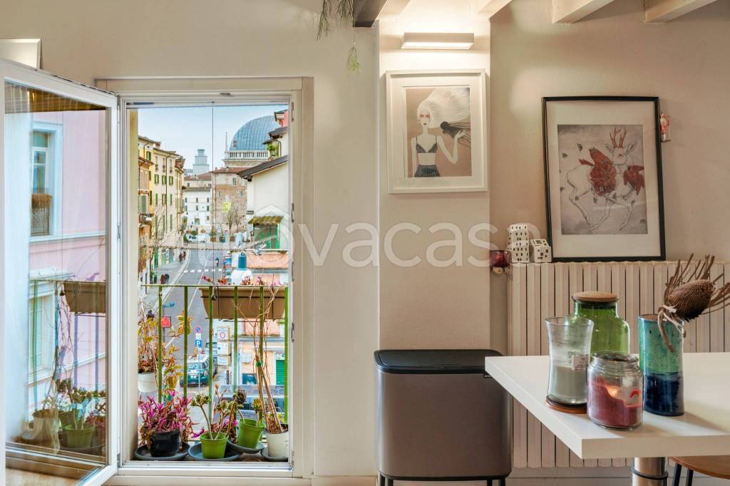 appartamento in vendita a Brescia in zona Centro Storico