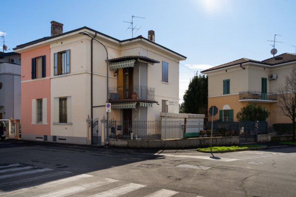 casa indipendente in vendita a Brescia in zona Volta